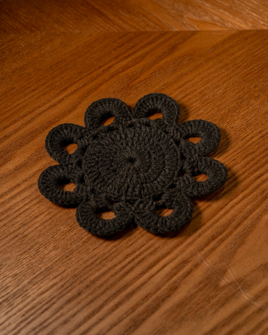 Pertunia Coaster (Black)